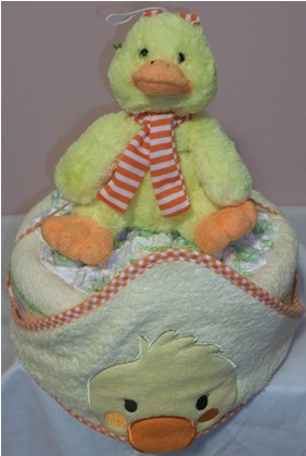 Πασχαλινή τουρτίτσα από πάνες - παπάκι