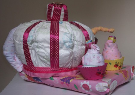 Τσαγιέρα & Γλυκάκια...